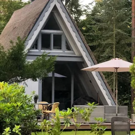 בית נופש Reetdach Am Luebbesee Sauna Bootsteg Neu By Interhome *